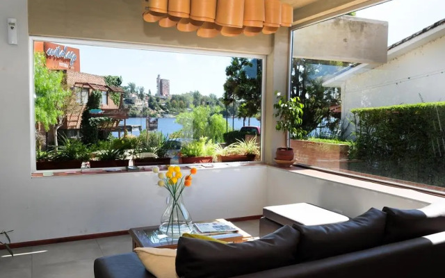Costalago Suites