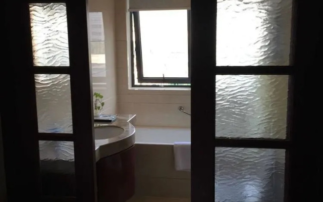 杭州日森商务酒店(原诗铂睿名庭酒店)