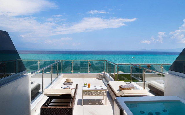 Sea Level Hotel