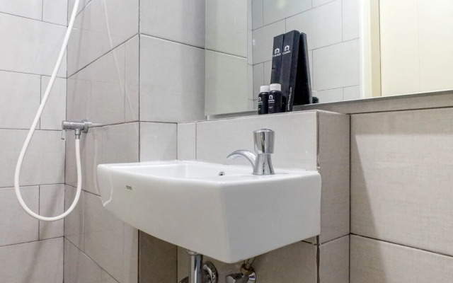 Modern Minimalist Studio Apartment At East Coast Mansion