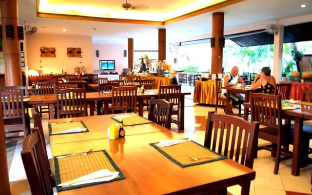 Fanari Khaolak Resort - Courtyard Zone