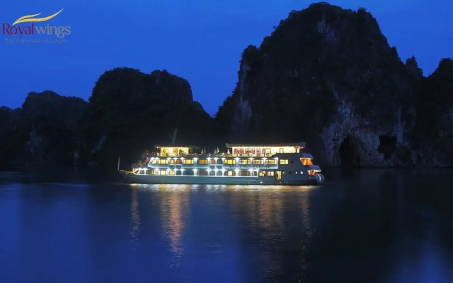 Royal Wings Cruise