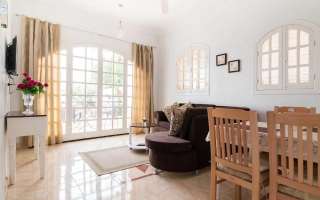 Lotus Lis House