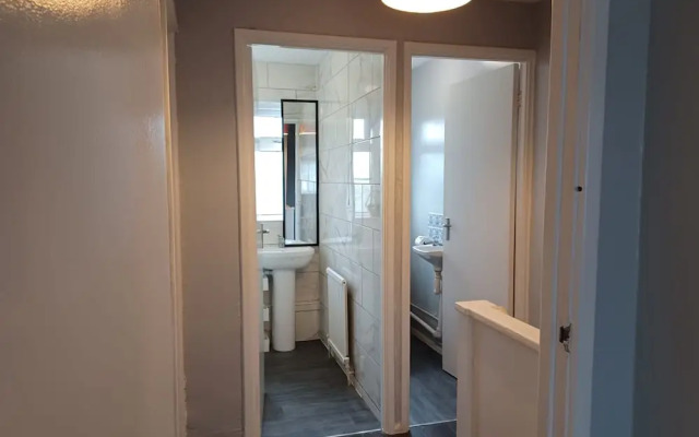 Poynters House - Huku Kwetu Luton