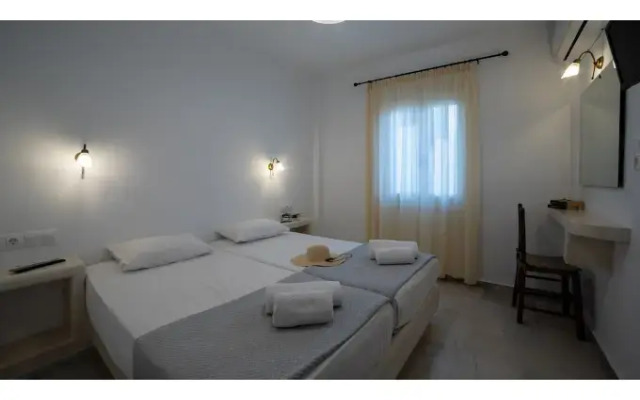Aphrodite Hotel & Apartments