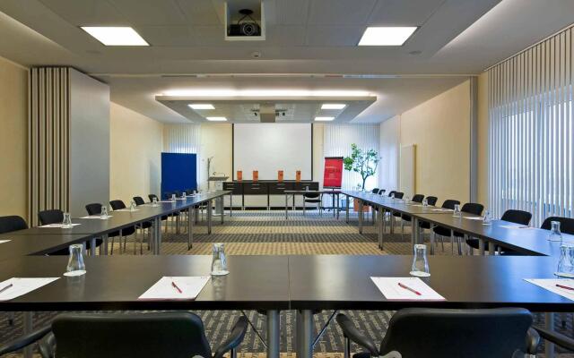 Garner Hotel Oberhausen by IHG