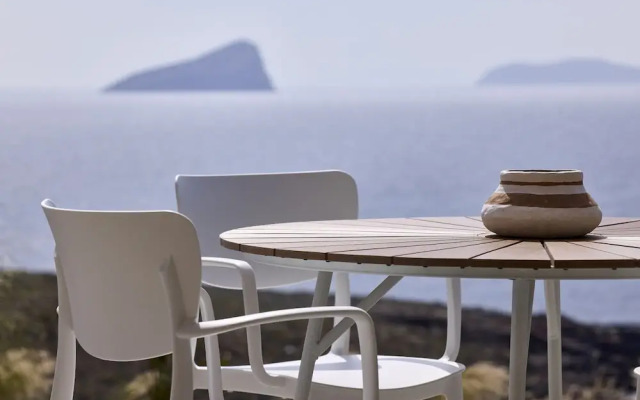Ianemi Suites by K4 Kythnos