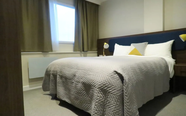 Quay Apartments Clarence House