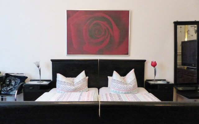 Hotel Pension Columbus am Kurfürstendamm