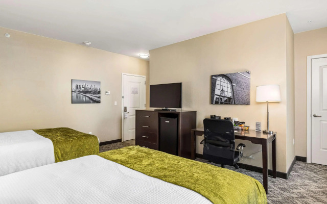 Best Western Plus Philadelphia-Pennsauken Hotel