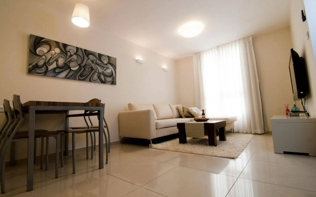 Arazim Complex