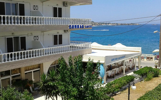 Zorbas Beach Hotel
