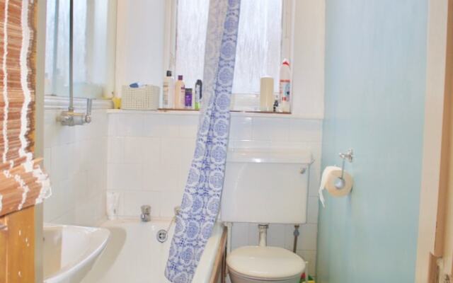 1 Bedroom Flat Off Leith Walk