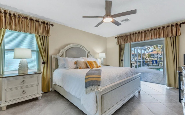 135 Tropicana Drive