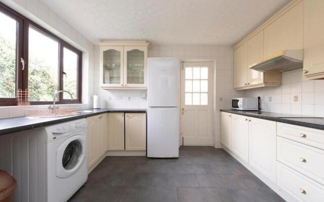 BookedUK - Bungalow House in Roydon