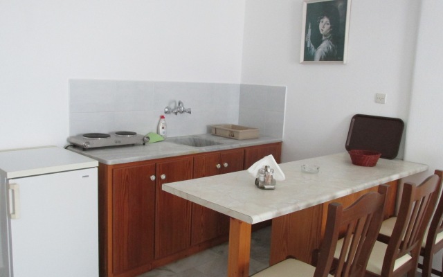 Arkas Inn