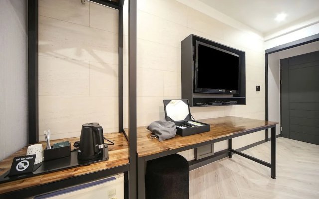 Masan First Class Hotel