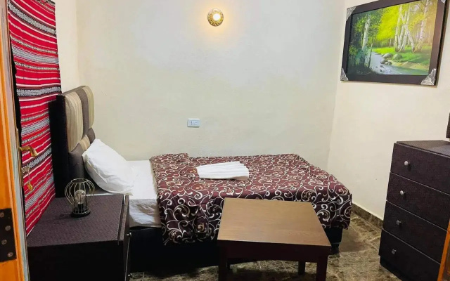 Dana Moon Hotel