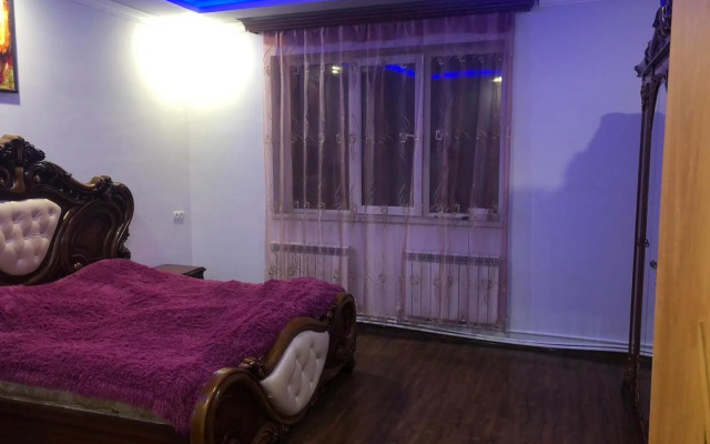 Yerevan Qanaqer House