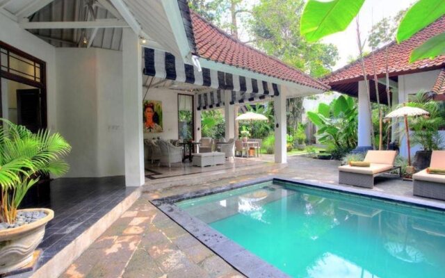 Villa Etnik Seminyak