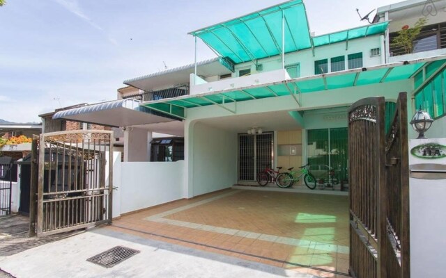 11A Penang Homestay