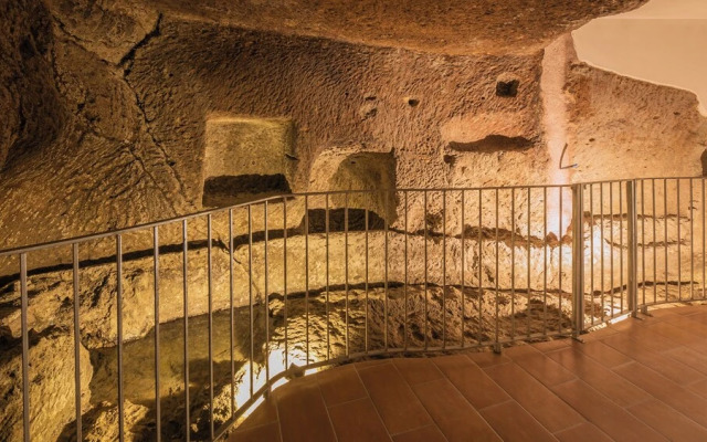 Sardinian Gallery Fonte