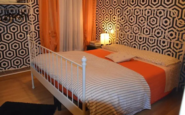 B&B Madam Upstairs
