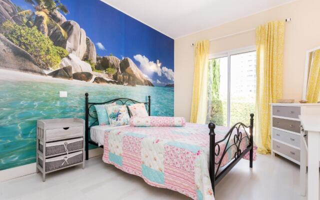 Tropical Beach Apartment