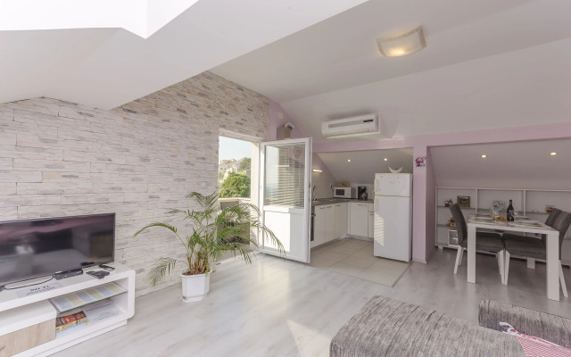 Apartment Golden Sunset