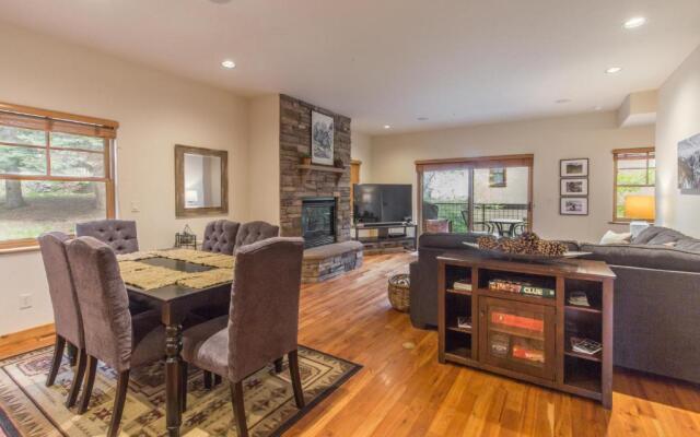 Elkhorn Townhome 1939