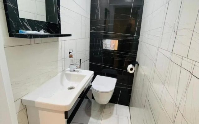 Amora Suites