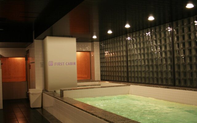 First Cabin Midousuji - Namba