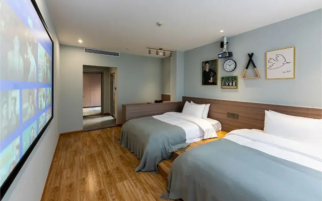 Fanhua Yuejing Hotel
