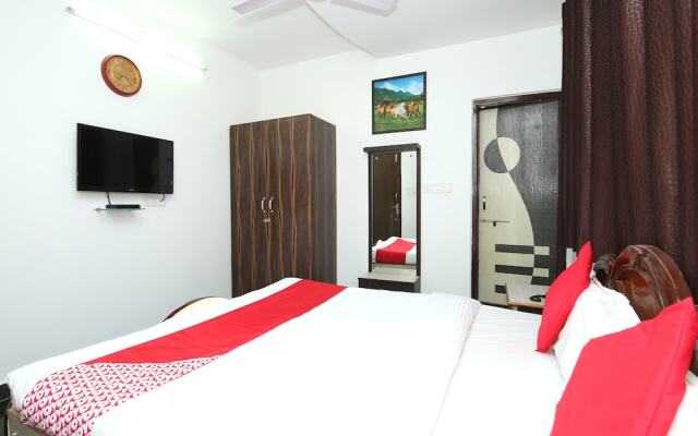OYO 12498 Hotel Sea Rock