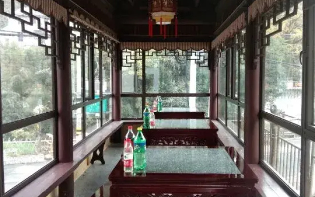 Damingshan Juxianlou Homestay