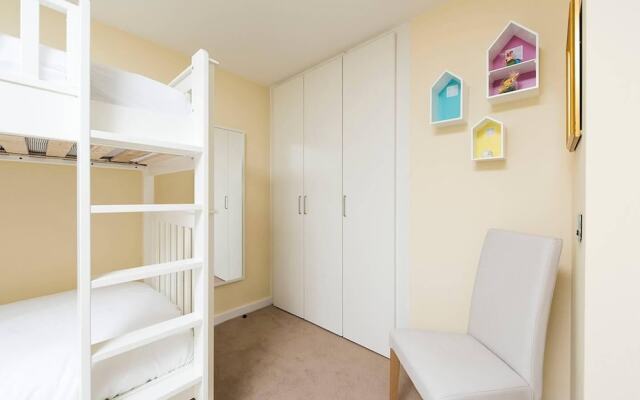 Luxurious 2 BR Apartment near Hyde Park