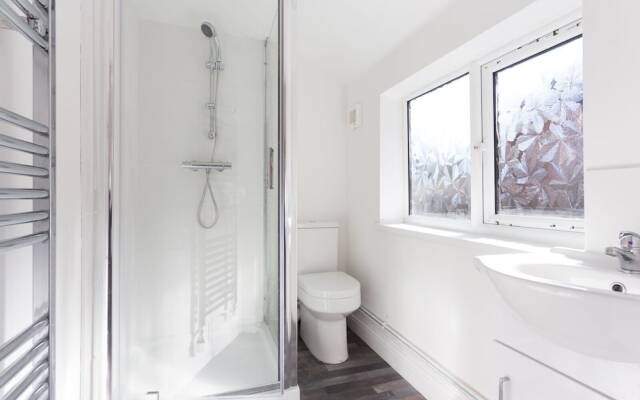 Townhouse @ 76 Clare Street Stoke