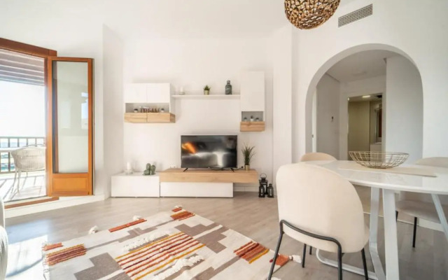 Exclusive 2 Bed 2 Bath Penthouse with Golf Views - DE2332EV