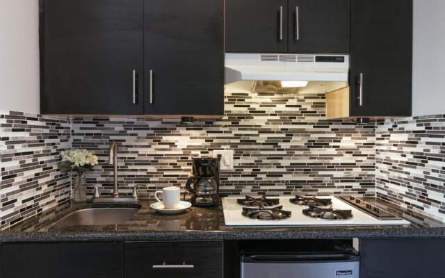 The Historic Broadlind Hotel at Long Beach Convention Center