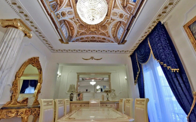 Royal Luxury Suite by Travel Pro Services