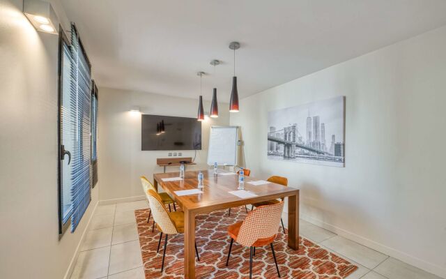 Mercure Aix-en-Provence La Duranne Gare TGV