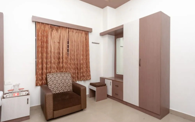 MM Residency By OYO Rooms