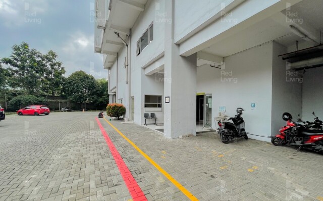 RedLiving Apartemen Easton Park Jatinangor - Azhimah Rooms