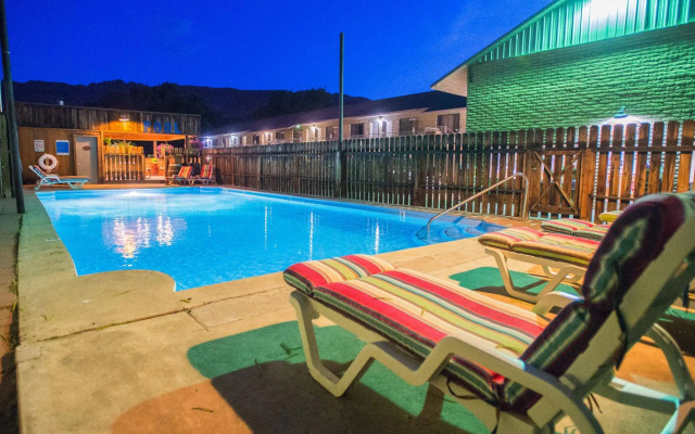 Moab Rustic Inn