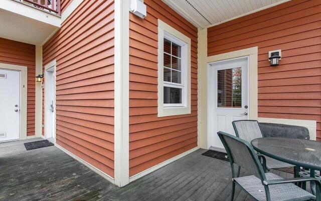 Les Eaux 225-1 by Escapades Tremblant