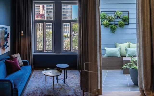 Labotessa Luxury Boutique Hotel