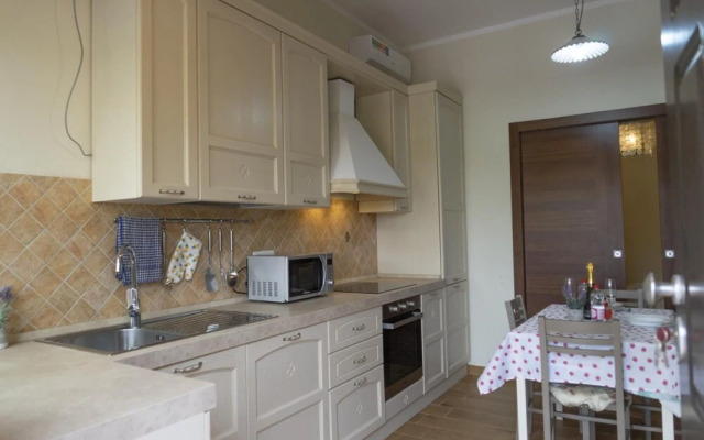 Viale Sardegna 100 Dx