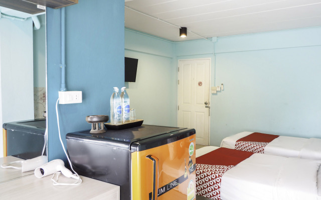 OYO 983 The Private Hotel