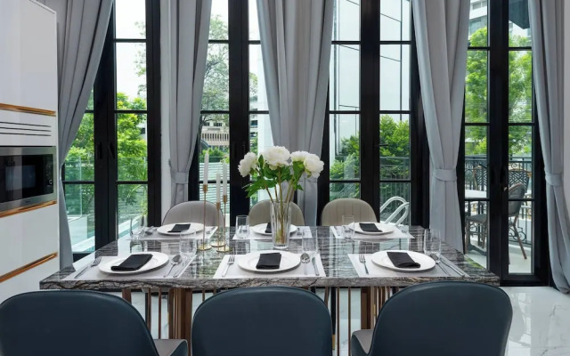 Stylish 7beds Poolhouse With Cinema & Lift - 2min to BTS