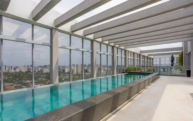 Apt w/ Balcony & View, 280m From the Metro Hbw2317